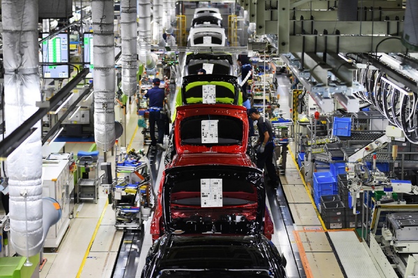 ஜப்பான் Toyota கார் தொழிற்சாலைகள் திடீரென முடங்கியது.. சைபர்அட்டாக் தான் காரணமா..? 