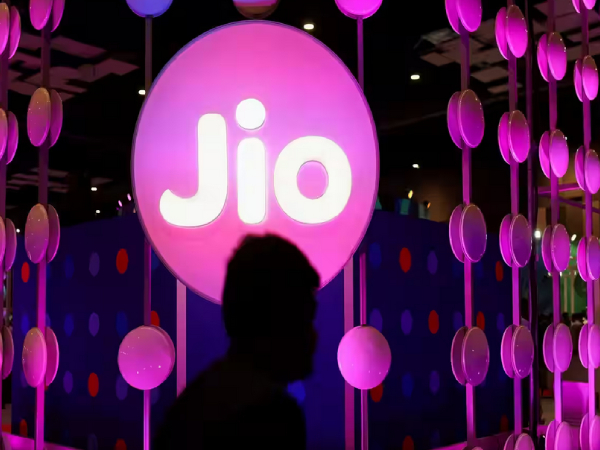 Zomato, Jiofin பங்குகள் தாறுமாறாக உயர்வு.. முதலீட்டாளர்கள் காட்டில் மழை..! என்ன காரணம்..?