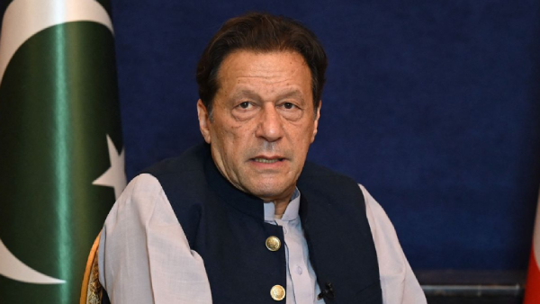 இம்ரான் கானின் மறக்க முடியாத ஹெலிகாப்டர் பயணம்.. அசரவைக்கும் சொத்து மதிப்பு.. 