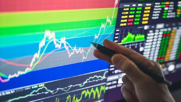 ஒரே ஆண்டில் இருமடங்கு மதிப்பு உயர்ந்த HCC பங்குகள்.. சாதனை தொடருமா?- நிபுணர்களின் கருத்துகள்