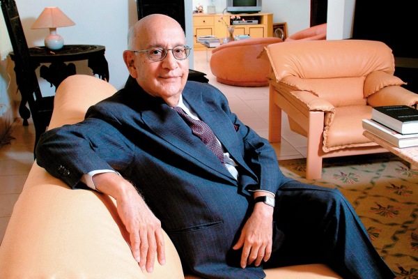 Xerxes Desai : இந்தியாவின் முதல் quartz வாட்ச் அறிமுகம்.. டைட்டன் நிறுவனத்தின் பிறப்புக்கு காரணம்!! 