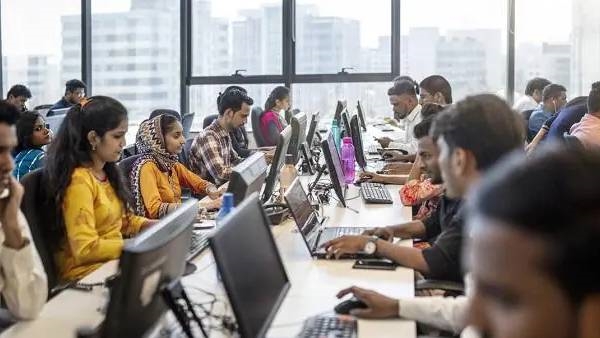 ஐடி ஊழியர்களை கதறவிடும் ஐடி நிறுவனங்கள்.. என்ன நடக்குது..?! ஐடி ஊழியர்களை கதறவிடும் ஐடி நிறுவனங்கள்.. என்ன நடக்குது..?!