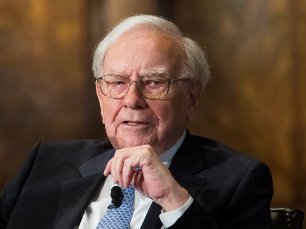 பொசுக்குன்னு HP பங்குகளை விற்ற வாரன் பஃபெட்.. ஏன்..? 