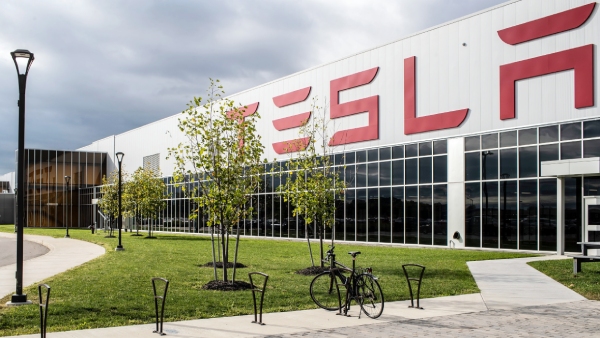 டெஸ்லா போடும் புது கணக்கு.. கார் போய் இப்போ பேட்டரி தொழிற்சாலையாம்.. ஆனா அதே பழைய பஞ்சாங்கம்..!! 