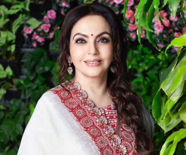  நீதா அம்பானி-க்கு இப்படியொரு தங்கை இருக்காரா..? ஷாருக்கான், சச்சின் டெண்டுல்கர் உடன் சம்பந்தம்..!! 