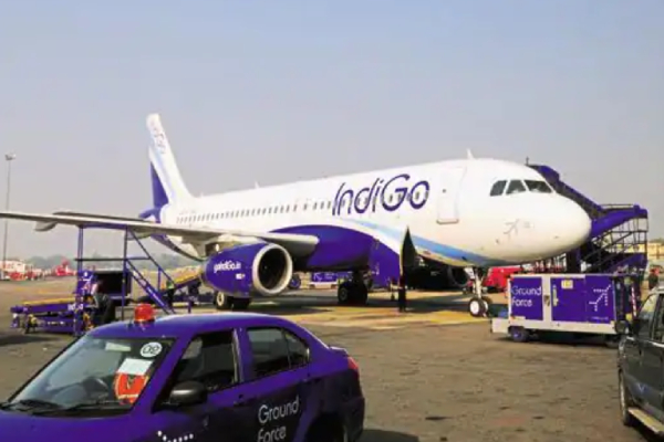 விமான பயணிகளுக்கு ஷாக் கொடுத்த IndiGo.. 1000 ரூபாய் வரையில் சிறப்பு கட்டணம் அறிமுகம்..!! 