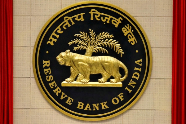 செம.. இனி 1 கோடி வரை சொளையாக எடுத்துக்க முடியும்.. பிக்சட் டெபாசிட் விதியை மாற்றிய ரிசர்வ் வங்கி 