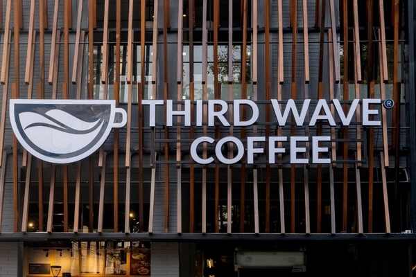 காஃபி கடையில் ரூ.1250 கோடி.. அனுபவமே இல்லாத தொழில் சூப்பர் ஹிட்..! இதுதான் லக்..!!