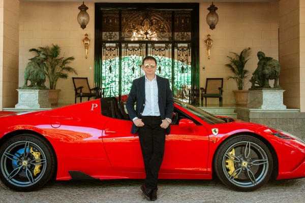 முகேஷ் அம்பானியே இவரிடம் தோற்று போயிடுவார்.. 100 கோடிக்கு கார் கலெக்ஷன்.. யார் இந்த யோஹான்..?! 