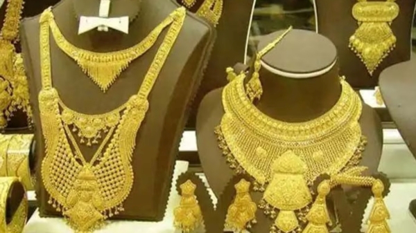 தங்கம் விலை: ஒரே வாரத்தில் கிராமுக்கு 270 ரூபாய் உயர்வு.. ஆடிப்போன மக்கள்..!! 