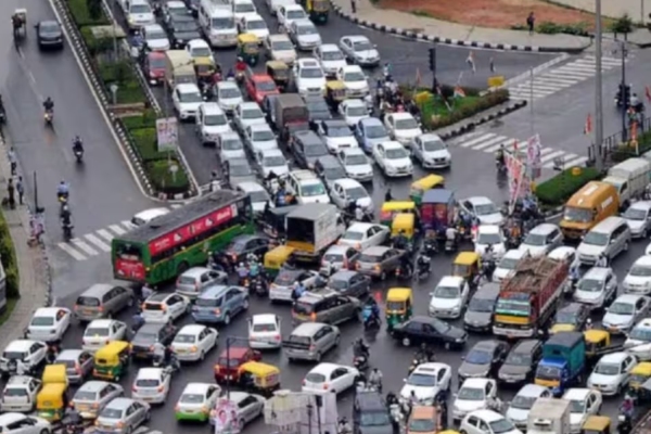 பெங்களூர் பெண்.. டேட்டிங் செய்ய 'இது'தான் பெஸ்ட் ஐடியா..!! #Traffic 