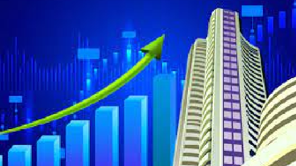 சென்செக்ஸ் 800 புள்ளிகள் உயர்வு..  ஓரே நாளில் 3 லட்சம் கோடி சம்பாதித்த பங்குச்சந்தை முதலீட்டாளர்கள்