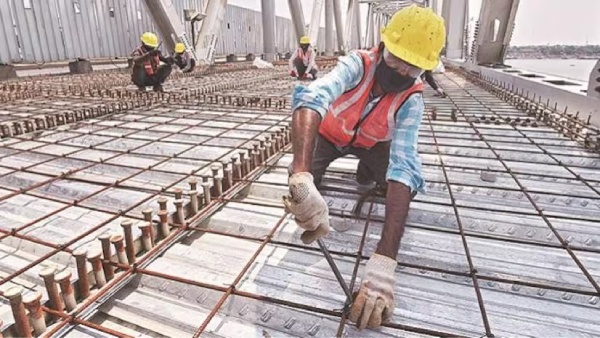 சேட்டன்கள் இடத்தை பிடிக்கும் உ.பி. மற்றும் பீகாரிகள்.. வளைநாடுகளில் பெரும் மாற்றம்..!!