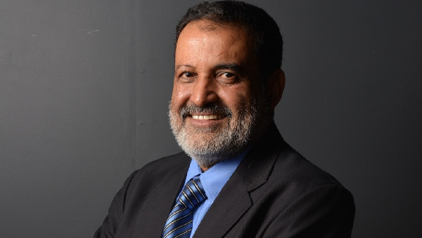 பெங்களூர்-ஐ ஓவர்டேக் செய்யும் ஹைதராபாத்.. புலம்பும் மோகன்தாஸ் பாய்.. கர்நாடக அரசுக்கு எச்சரிக்கை..! 