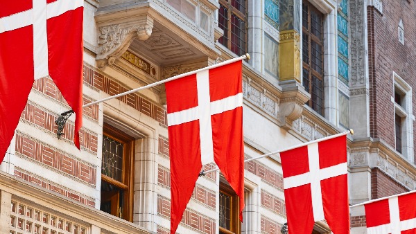 ஐடி ஊழியர்களுக்கு குட் நியூஸ்.. வொர்க் பர்மிட், வீடு எதுவும் வேணாம் டென்மார்க் அரசின் புதிய சலுகை..!