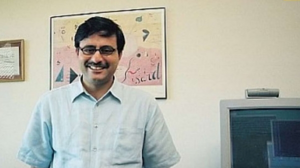 ஷாருக்கானின் பள்ளித்தோழர் ராஜீவ் மோத்வானி.. அப்ப இருந்த இடமே வேற..!!