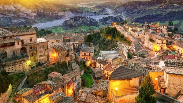 நீங்க வந்தா மட்டும் போதும்.. 26 லட்சம் பணம் நாங்க தரோம், இத்தாலி நாட்டில் இப்படியொரு ஊர்..!! 