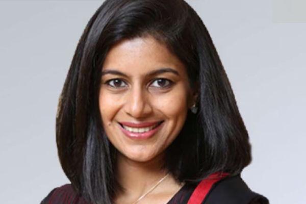 லட்சுமி வேணு - ரூ.13,430 கோடி மதிப்பிலான தமிழ்நாட்டு நிறுவனத்தை நடத்தும் மெகா கோடீஸ்வரரின் மகள்..! 