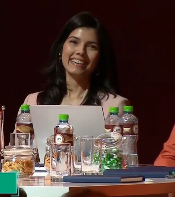 IPL: சன்ரைஸர்ஸ் உரிமையாளர் காவ்யா மாறன் சொத்து மதிப்பு எவ்வளவு தெரியுமா?!