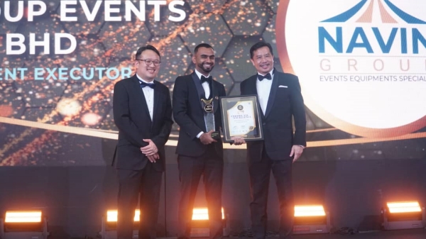 மலேசியாவின் இளம் தொழிலதிபர் விருது.. உழைப்பால் உயர்ந்த  தமிழ் இளைஞர் நவீந்திரன் 