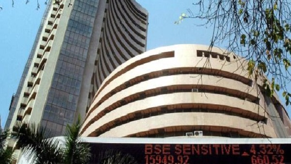 1300 புள்ளிகள் வரையில் உயர்ந்த சென்செக்ஸ்..! பங்குச்சந்தை முதலீட்டாளர்களுக்கு கொண்டாட்டம்..!!