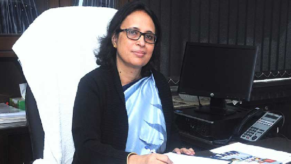 உலகின் சக்தி வாய்ந்த பெண்கள் பட்டியலில் அரசு நிறுவன அதிகாரி.. யார் இந்த சோமா மொண்டல்..!! 