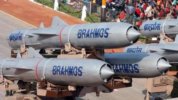 அடஅட கேட்கவே இனிமையா இருக்கே.. பிலிப்பைன்ஸ்-க்கு ஆயுதங்களை விற்கும் இந்திய நிறுவனங்கள்..! 