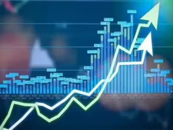 வரலாற்று சம்பவம்! கிறிஸ்துமஸ் முடிந்தபின் வந்த Santa கிஃப்ட்.. சென்செக்ஸ் 72000 புள்ளிகளை தொட்டது!! 