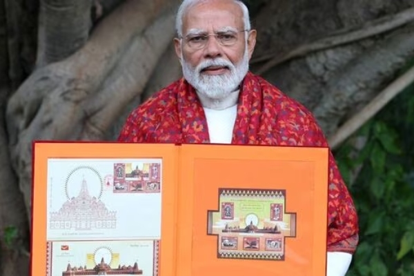 பார்க்கவே சூப்பரா இருக்கே.. அயோத்தி ராமர் கோயில் ஸ்பெஷல் ஸ்டாம்ப்..!! 