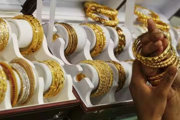 தங்கம் விலை திடீர் உயர்வு.. சென்னை, கோவை, மதுரையில் இன்று நிலவரம் என்ன..? தங்கம் விலை திடீர் உயர்வு.. சென்னை, கோவை, மதுரையில் இன்று நிலவரம் என்ன..?