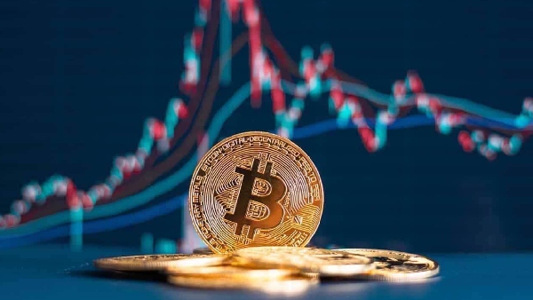 எகிறி அடித்த பிட்காயின்.. 2 வருடத்திற்குப் பின்பு ஜாக்பாட்..! 