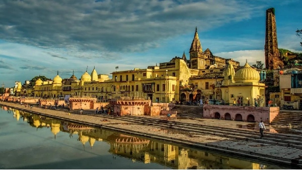 அயோத்தி: ஆன்மீகத்தை தாண்டி மாபெரும் தொழிற்துறை நகரம்.. முதலீட்டை மட்டும் பாருங்க..! 