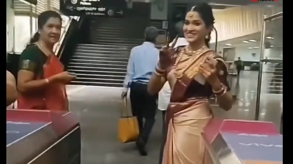 பெங்களூர் டிராபிக்.. கல்யாண பொண்ணு செஞ்ச விஷயம்.. இண்டர்நெட் மொத்தமும் சிரிப்பு..!! 