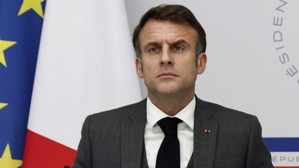 அமெரிக்கா, லண்டன்-ஐ விடுங்க! பிரான்ஸ்-க்கு வாங்க.. இந்தியர்களை அழைக்கும் இம்மானுவேல் மக்ரோன்..! 