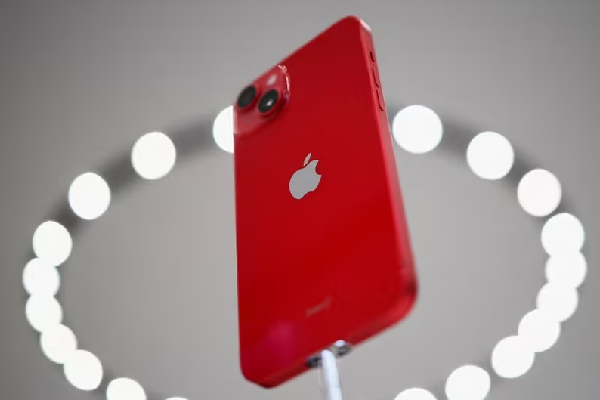 ஐபோன் 15-க்கு செம தள்ளுபடி.. அதுவும் காதலர் தின ஸ்பெஷல் ஆஃபர்! 