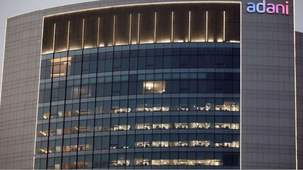 கௌதம் அதானி-யின் புதிய பிஸ்னஸ்.. 3 பெரு நிறுவனங்கள் உடன் நேருக்கு நேர் போட்டி..!! 