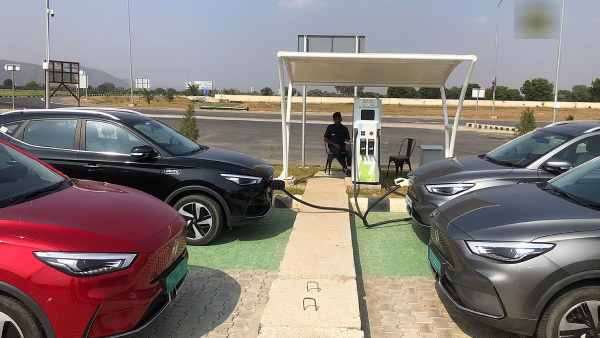 டெஸ்லா வந்தா என்ன வராட்டி என்ன.. தமிழ்நாட்டு-க்கு 2 மெகா திட்டம் கிடைச்சிருக்கு இது போதும்..!! 