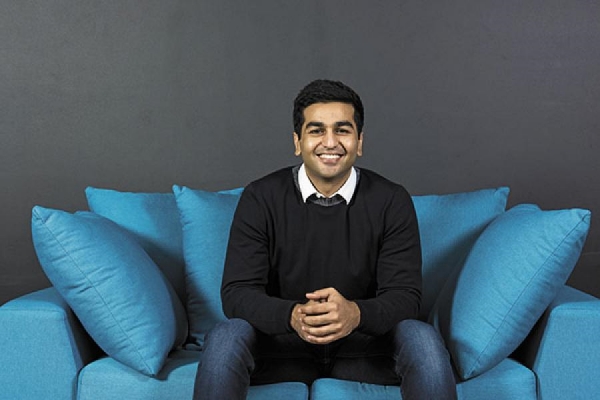 மக்களே..! HIKE மெசெஞ்சர் ஞாபகம் இருக்கா? இதை உருவாக்கிய இந்திய இளைஞர் யார் தெரியுமா..? 