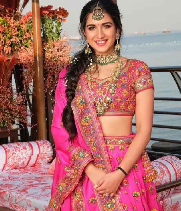 ராதிகா மெர்ச்சன்ட்: படிப்பில் கெட்டி.. விளையாட்டில் சுட்டி.. ஆனந்த் அம்பானியின் காதல் டூ கல்யாணம்..!