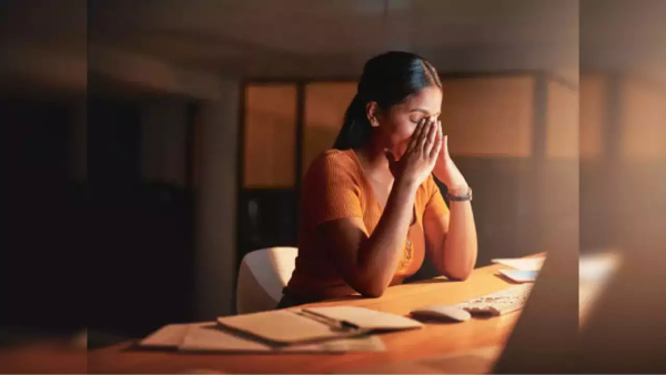 டெக் ஊழியர்களின் கருப்பு பக்கம்.. கண்ணாடி பில்டிங், ஏசி காத்து எல்லாம் சும்மா..! 