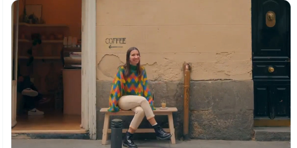 வீடியோ ரெஸ்யூம்.. இணையத்தில் வைரலான பணிநீக்கம் செய்யப்பட்ட பெண்..!! 