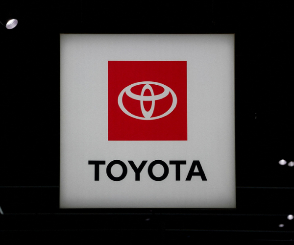 டோயோட்டா செய்த தரமான சம்பவம்.. 25 ஆண்டுகளில் இல்லாத அளவுக்கு ஊழியர்களுக்கு சம்பள உயர்வு..!