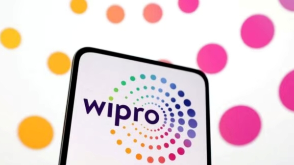 விப்ரோ ஊழியர்களுக்கு குட்நியூஸ்.. 6 மாதத்திற்கு பின் சம்பளத்தில் திடீர் உயர்வு.. செம ஹேப்பி..! 