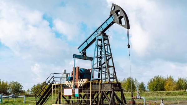 கச்சா எண்ணெய் விலை தடாலடி உயர்வு.. பணவீக்கத்திற்கு வேட்டு, ரெப்போ விகிதம் குறைவது கடினம்..!! 