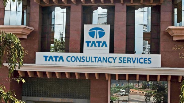 அழுது புலம்பும் TCS ஊழியர்கள்.. வேரியபிள் பே சம்பளத்தில் ஆப்பு வைத்த உத்தரவு..!! 