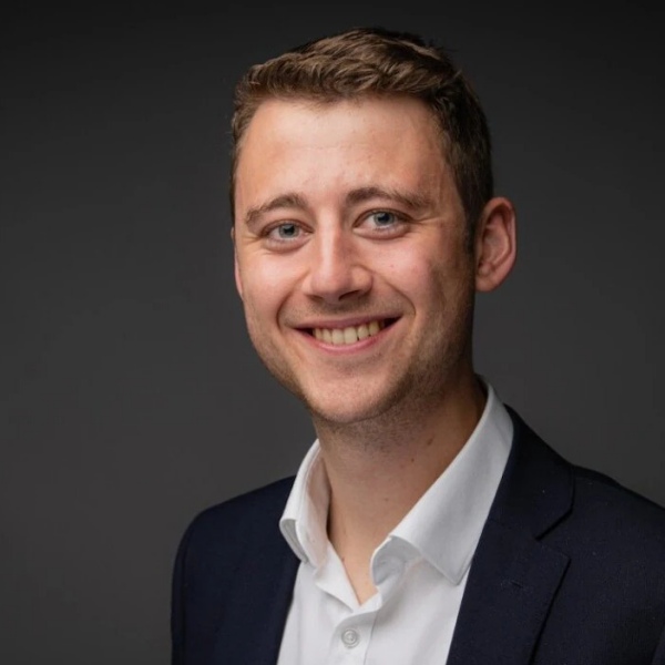 காலேஜுக்கே போகல.. ஆனா ரூ.10 கோடி சம்பளம்.. யார் இந்த பென் நியூட்டன்..! 