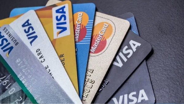 கிரெடிட் கார்டு இருக்கா? மே 1 முதல் புதிய கட்டணம்.. உஷாரா இருங்க, இல்லாடி பர்ஸ் காலியாகிடும்..! 