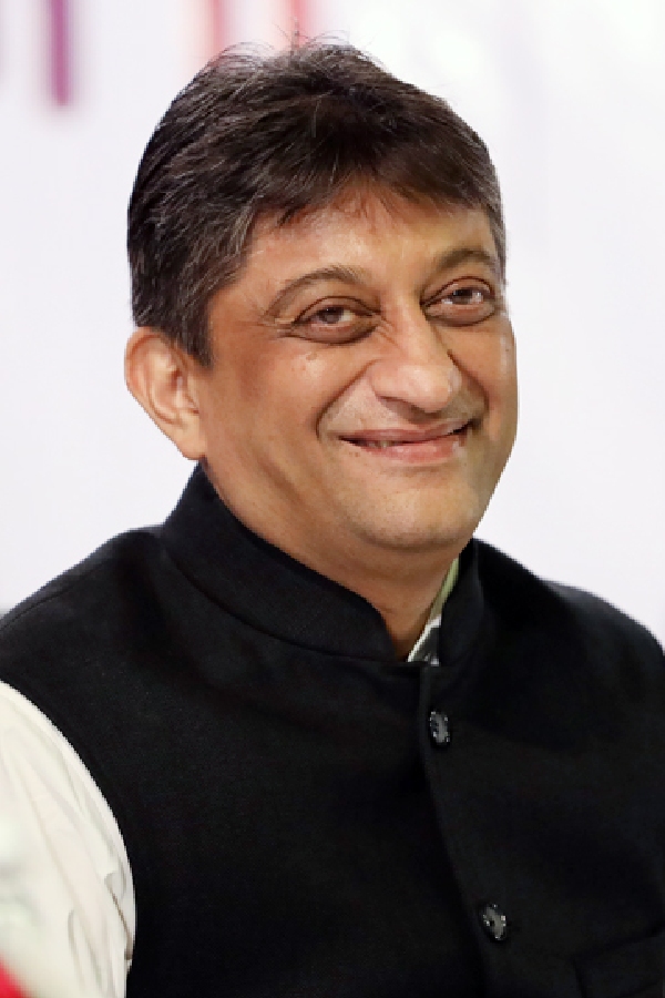 சூர்யா – தேவா: கௌதம் அதானி வெற்றிக்கு காரணமான மலாய் மகாதேவியா.. உயிர் நண்பன்..! 