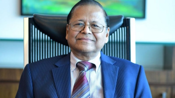 19 வயதிலேயே எம்பிஏ பட்டம்.. 40 வயதில் ரூ20,000 கோடி நிறுவனம்.. யார் இந்த வினோத் சாரஃப்..! 