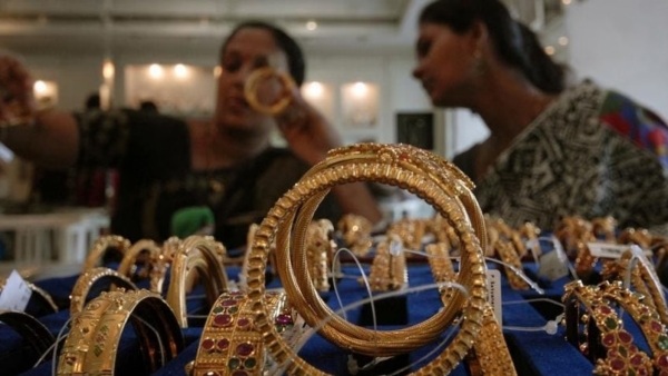 தங்கம் விலை பயங்காட்டுதே.. புது பிரச்சனை வேற வந்திருக்கு.. இனி தங்கம் விலை குறையுமா..? தங்கம் விலை பயங்காட்டுதே.. புது பிரச்சனை வேற வந்திருக்கு.. இனி தங்கம் விலை குறையுமா..?